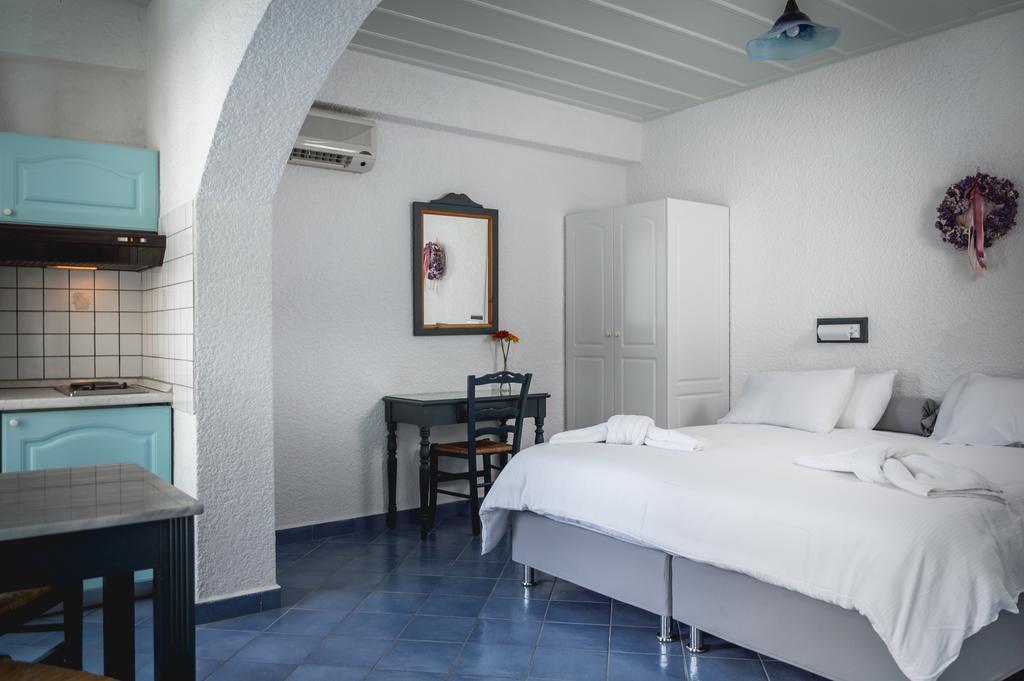 Hotel apartamentowy Nikis Village 3*
