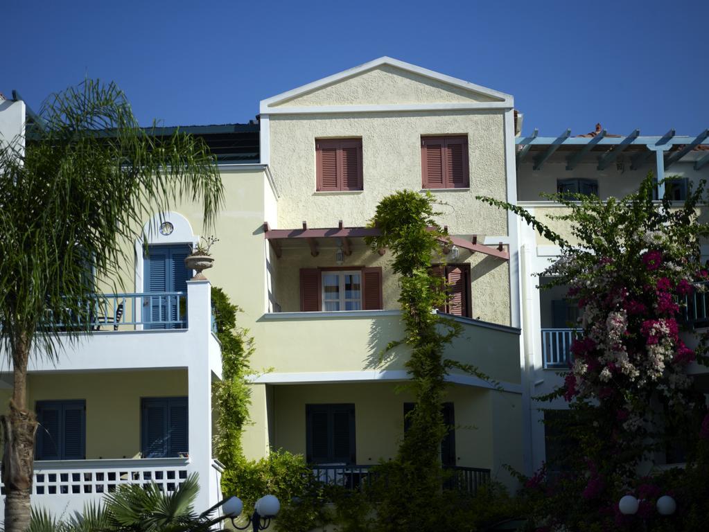 Hotel apartamentowy Nikis Village