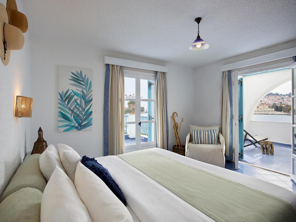 Hotel apartamentowy Nikis Village 3*