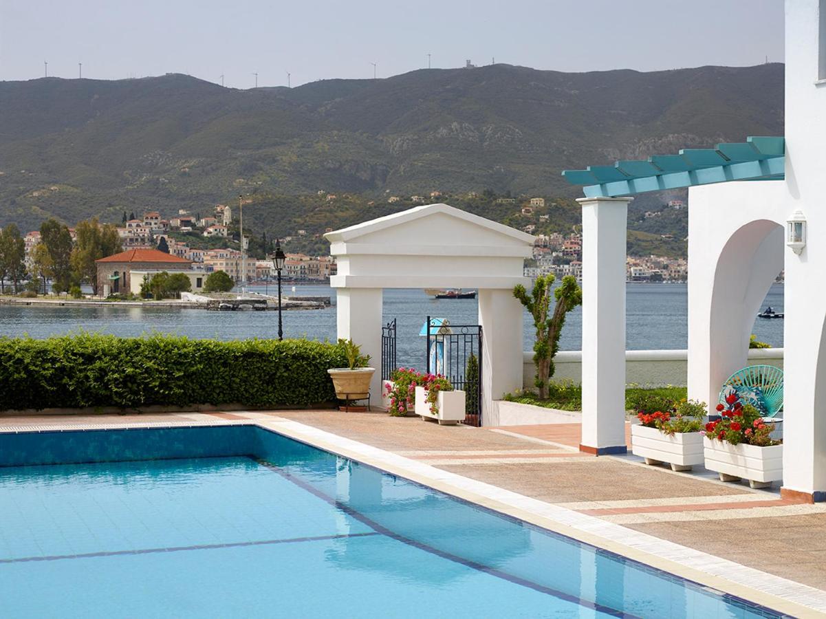 Nikis Village Apartahotel 3*